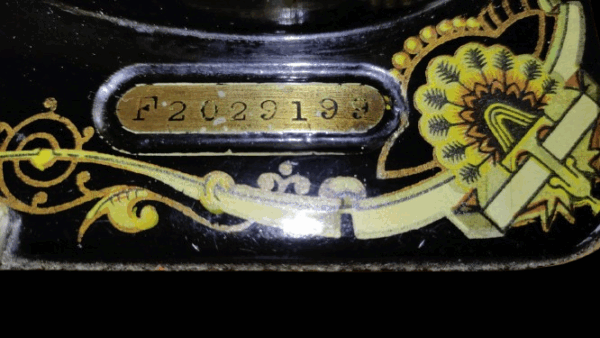 Máquina de coser Singer modelo 66 “Lotus” (1924) – Antigüedad coleccionable - Imagen 4
